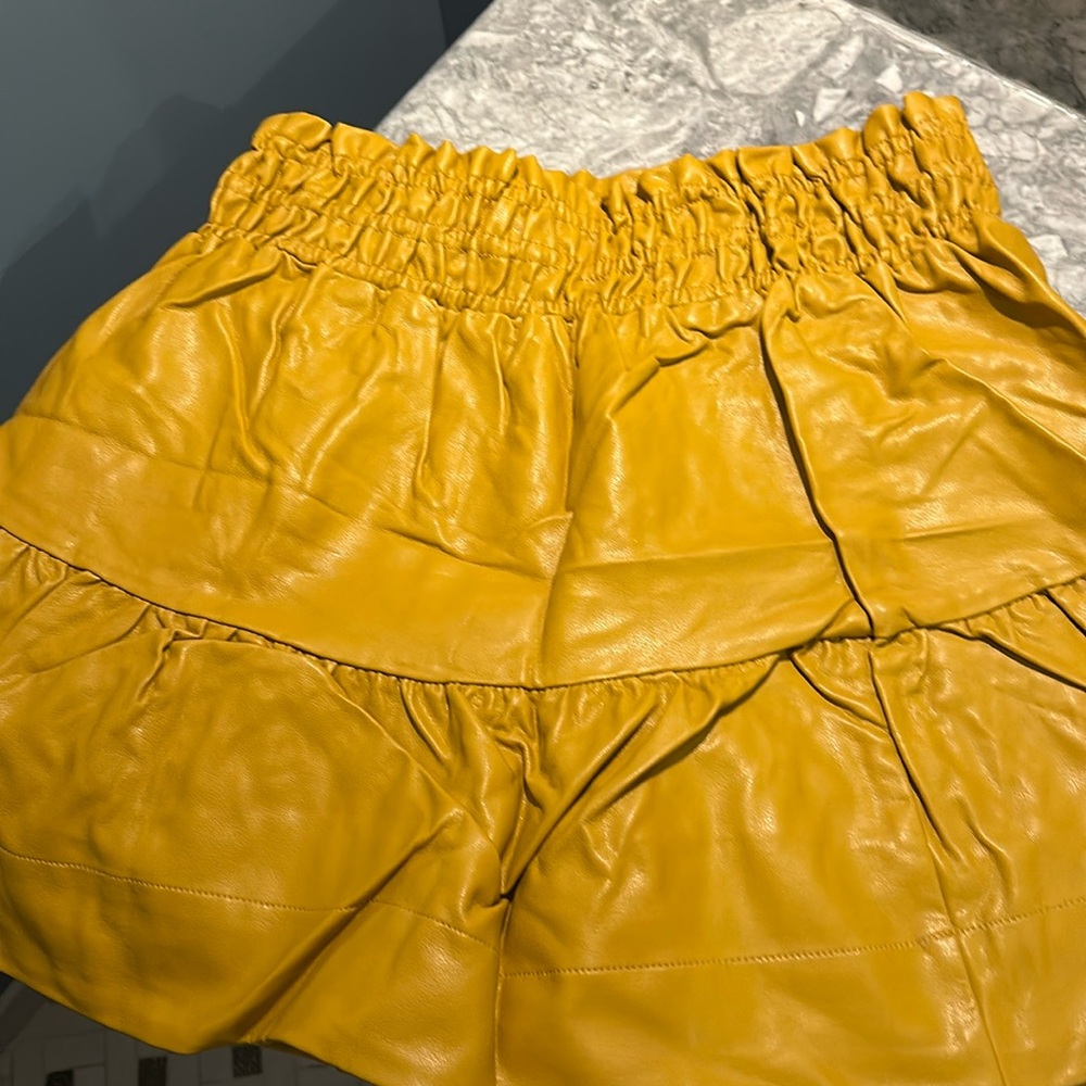 Anthropologie Faux Leather Mustard Yellow Skirt ⭐️